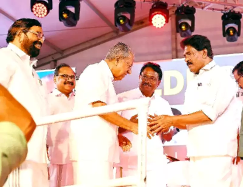 Kerala CM Dismisses Party Crisis, Accuses Opposition of Spreading Lies