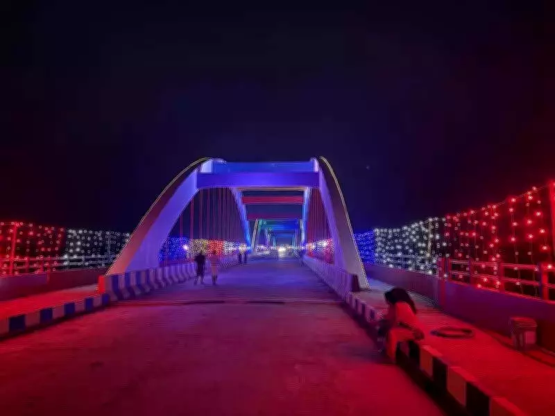 Kerala CM Inaugurates Perumbalam Bridge, Hails LDF Govt's Development Vision