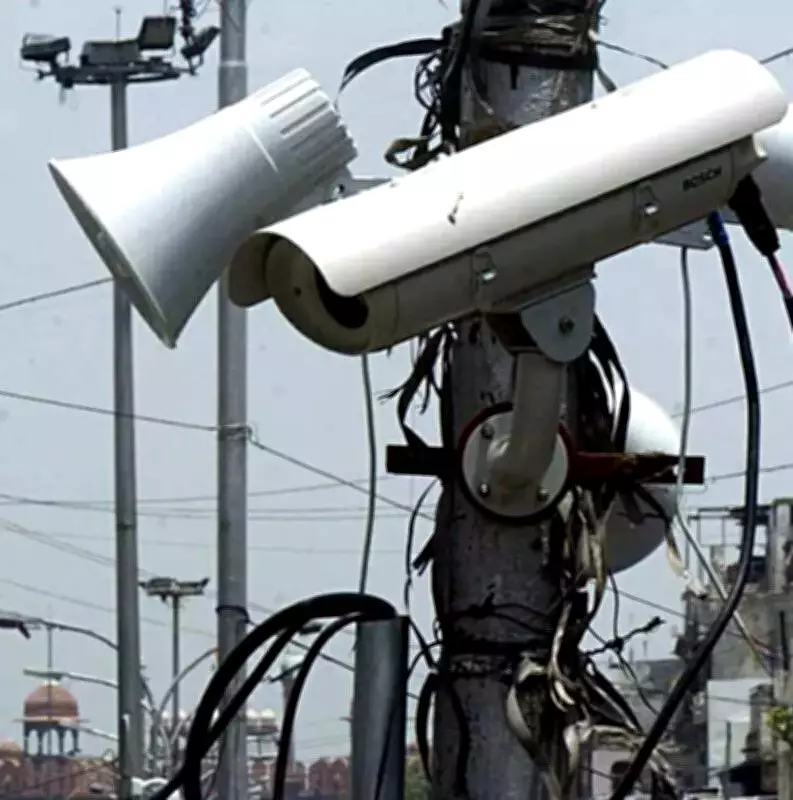 Kerosene Bomb Attack on Freedom Fighter Portrait Sparks Protests in Tamil Nadu Village