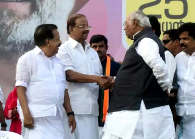 Kharge, Rahul Gandhi Allege BJP-LDF Collusion in Kerala Assembly Polls