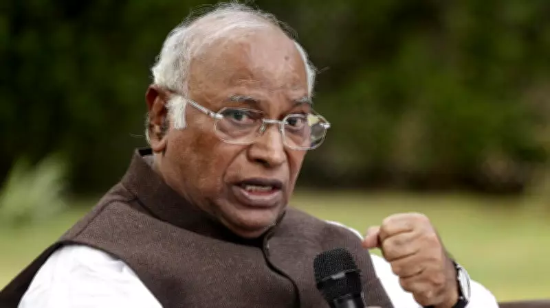 Kharge Urges Amicable Resolution in Karnataka's Internal Quota Dispute