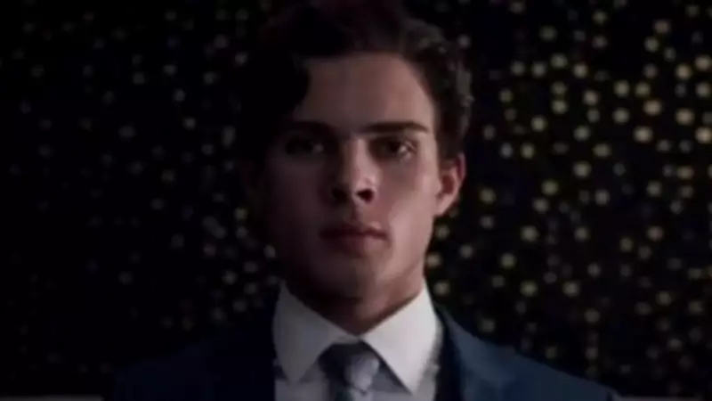 Kick Streamer Braden Clavicular Announces 30-Day Non-Stop 'Mog World Order' Livestream