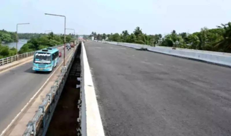 Kochi's Varapuzha Bridge on NH 66 Set for May Opening, Part of Rs 1,618 Crore Expansion