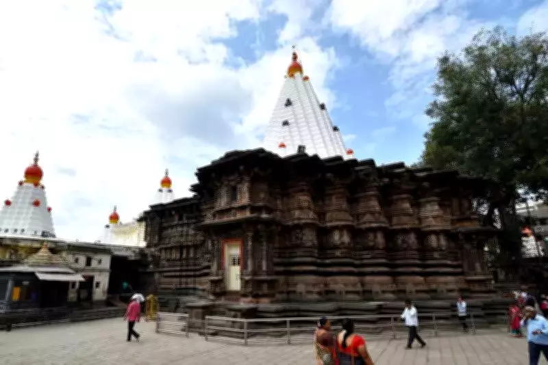 Kolhapur's Mahalaxmi Temple Uses Cool Coat Paint to Beat Summer Heat for Devotees