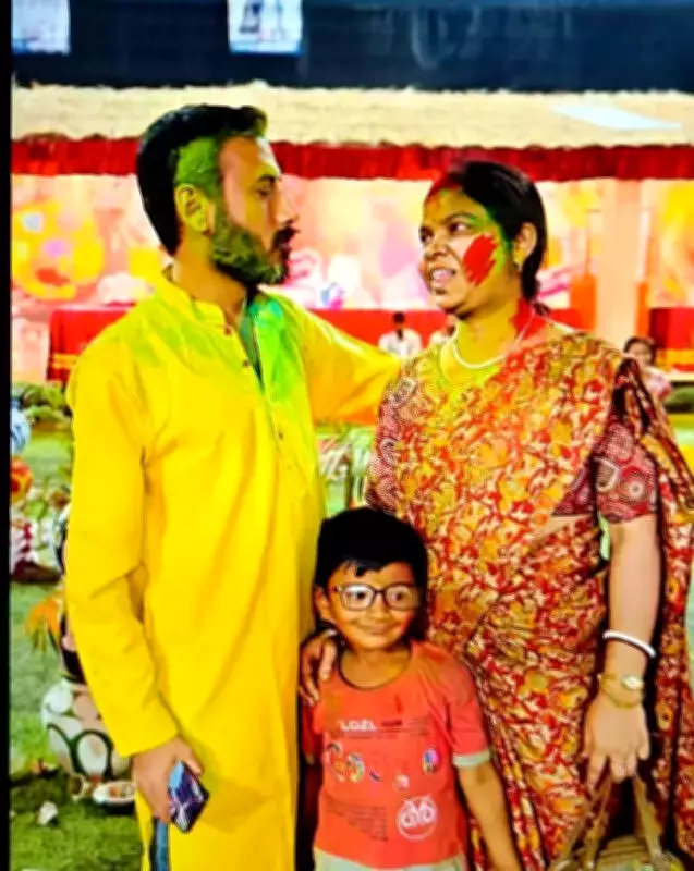 Kolkata Family's Lift Horror: Father Dies, Wife and Son Survive Terrifying Ordeal