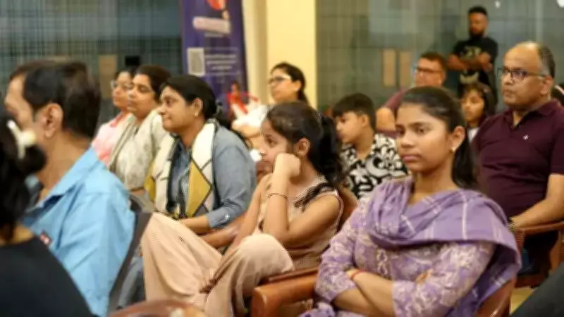 Kolkata Residents Unite to Combat Digital Overload in 'Let's D-Stress' Initiative