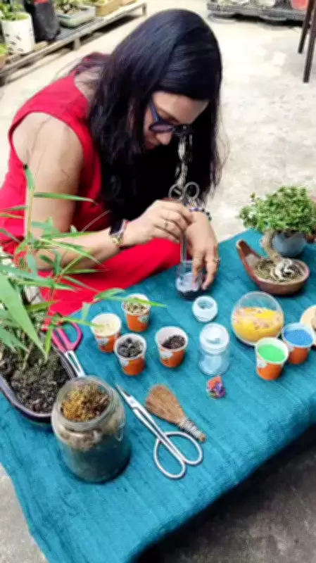Kolkata's Green Art: A Deep Dive into the Craft of Terrarium Making