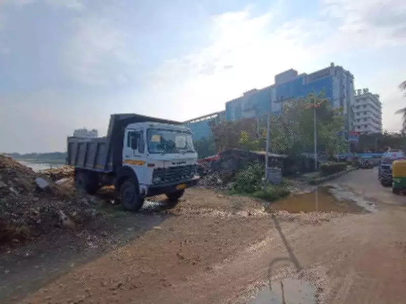 Kolkata's Sector V to Get New Parking Lot Near Upcoming Town Hall