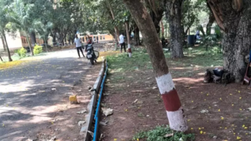 KSIC Workers' 14-Day Protest in Mysuru Unheard, Heritage Silk Unit Faces Crisis