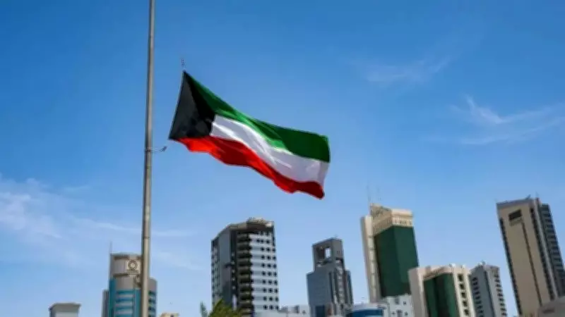 Kuwait Halts Outdoor Work Amid Severe Weather, Prioritizing Laborer Safety