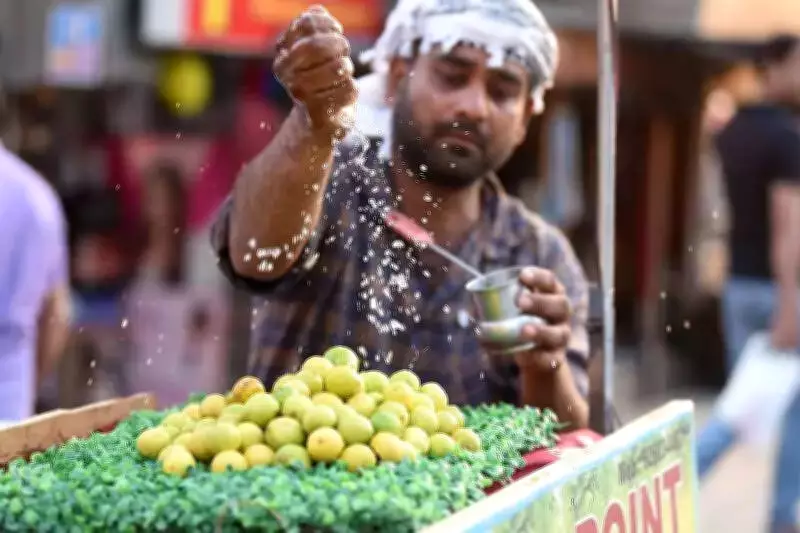 Lemon Prices Double in Andhra Pradesh as Early Summer Squeezes Households