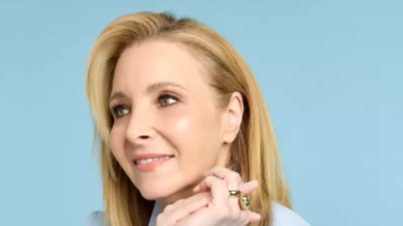 Lisa Kudrow Reflects on 90s Nostalgia and Phoebe's Future in Candid Interview