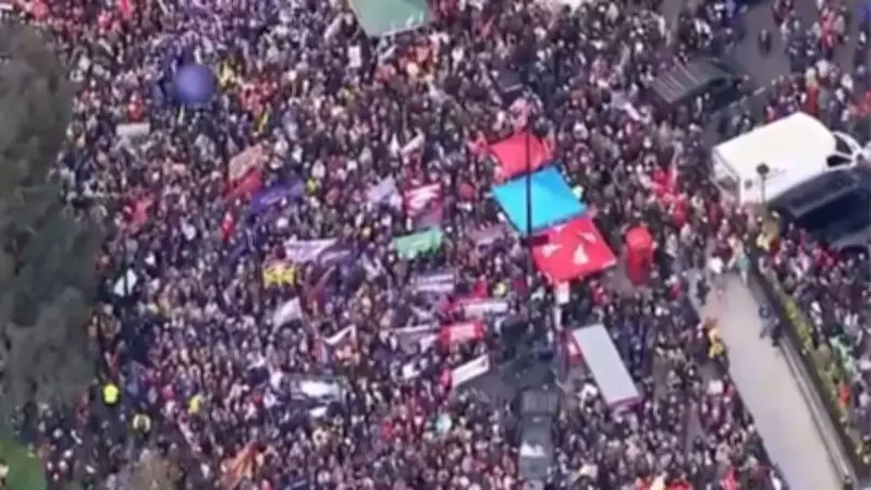 London Sees Massive Anti-Far-Right March as Organizers Claim Historic Turnout