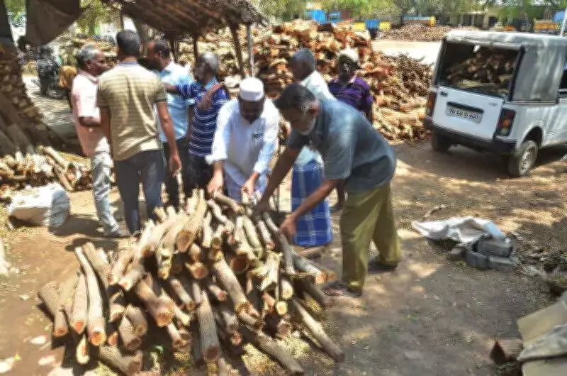 LPG Cylinder Shortage Cripples Madurai Caterers, Threatens Wedding Season