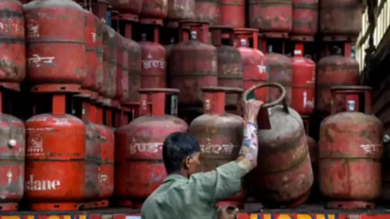 LPG Panic Booking Declines as Government Assures Stable Supply Amid West Asia Conflict