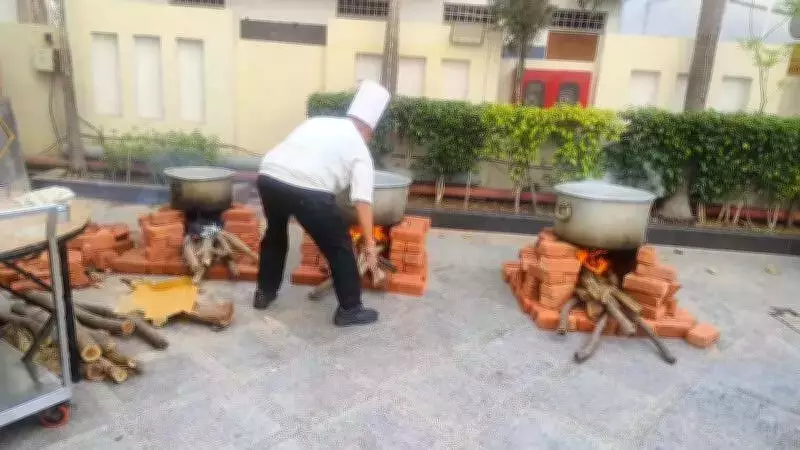 LPG Shortage Cripples Lucknow's Wedding Industry, Caterers Face Uncertainty