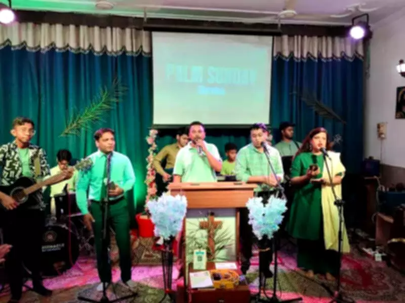 Lucknow Observes Palm Sunday with Devotion, Marking Start of Holy Week