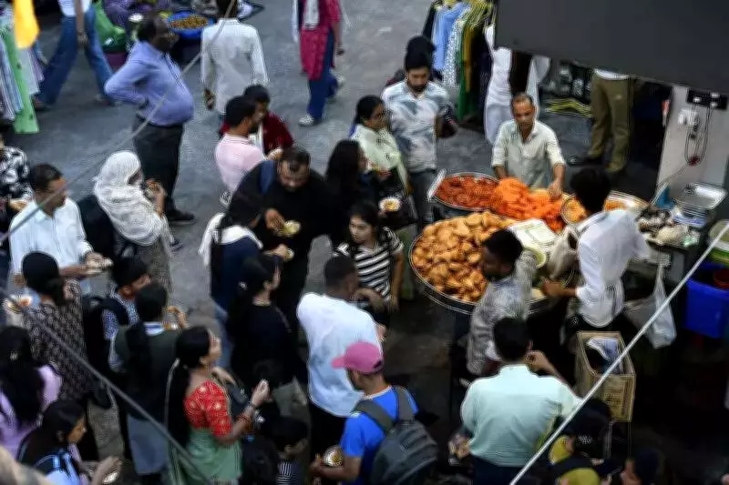 Madhya Pradesh LPG Ban Cripples Street Vendors Amid Global Conflict Fallout