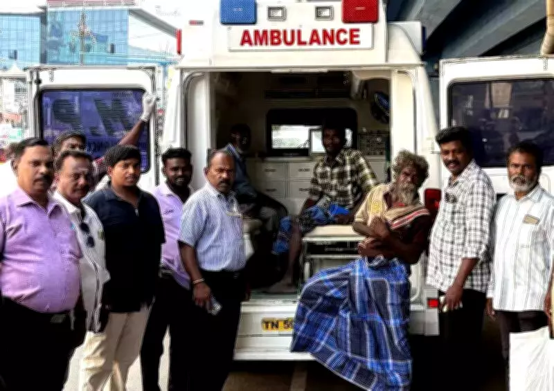 Madurai Corporation Rescues Three Destitutes Under Bridge in SMILE Scheme Drive