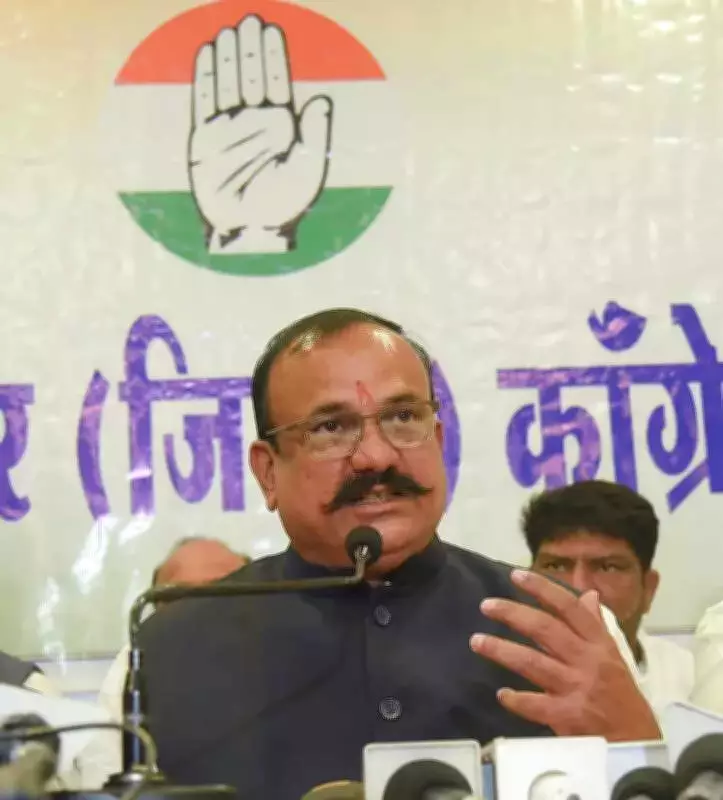 Maharashtra Congress Chief Questions State Govt's Handling of Ashok Kharat Case