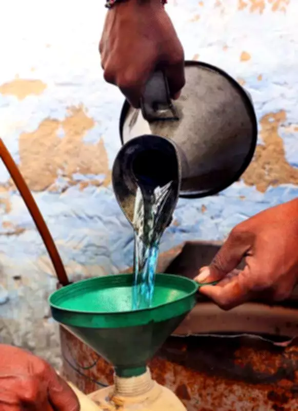 Maharashtra Federation Demands Kerosene Restoration in Cities Amid LPG Crisis