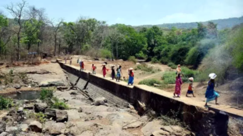 Maharashtra Forest Minister Announces Meeting on SGNP Tribal Rehabilitation