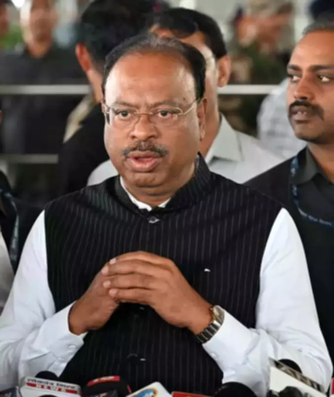 Maharashtra Forms SIT to Probe Land Acquisition Fraud in Jalgaon District