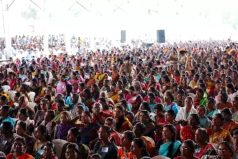 Maharashtra's Majhi Ladki Bahin Scheme Faces Payment Delays, Beneficiaries Voice Concerns