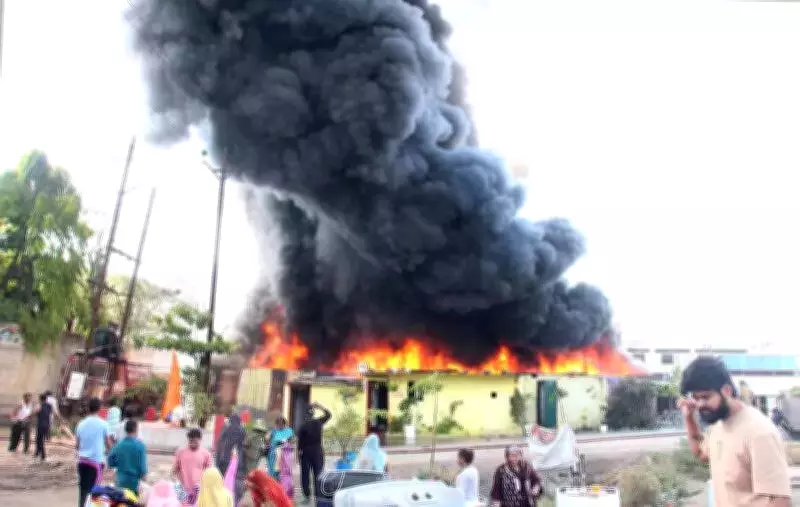 Major Fire Erupts at Indore Scrap Warehouse, Thick Smoke Triggers Panic