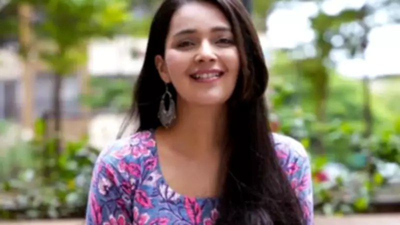 Manasi Srivastava Adopts TV Character's Mumbling Habit in Real Life