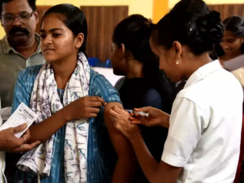 Mandya DC Urges Widespread HPV Vaccination for Adolescent Girls to Prevent Cervical Cancer