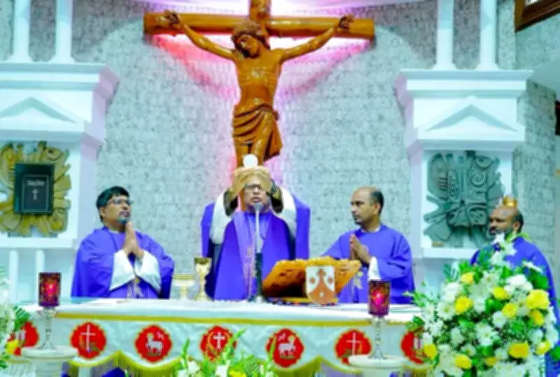 Mangaluru's Infant Jesus Shrine Begins 40-Hour Eucharistic Adoration for Global Peace