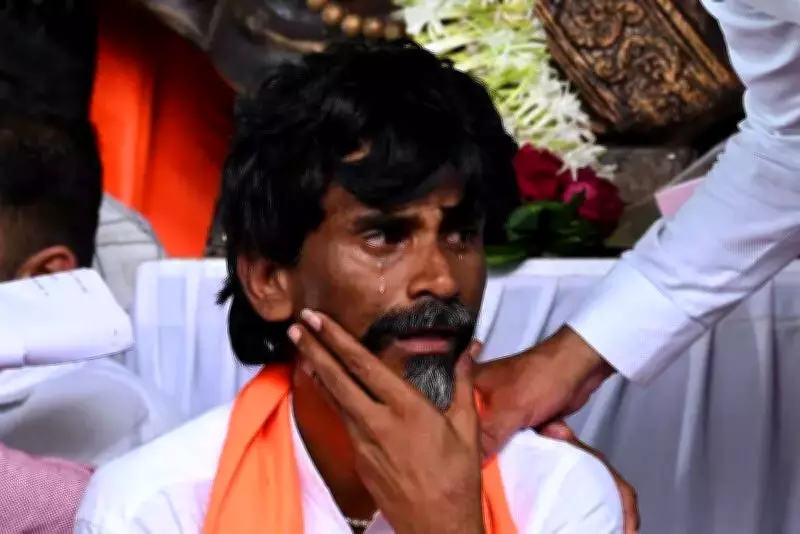 Manoj Jarange Halts Maharashtra Tours to Build Maratha Quota Movement's Grassroots Network