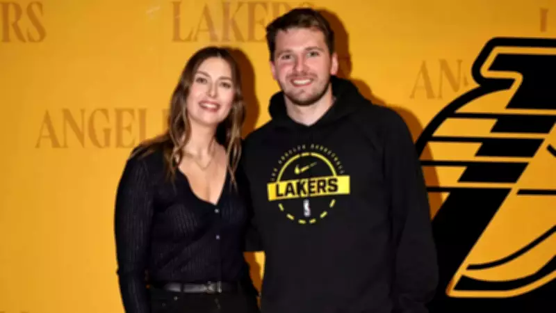 Maria Sharapova Courtside at Lakers Game Creates Viral Crossover Moment with Luka Dončić