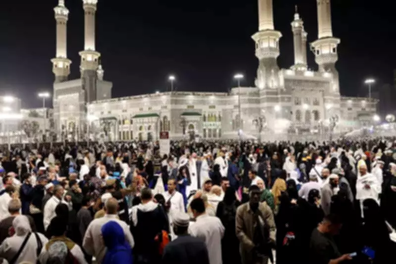 Middle East Conflict Disrupts Umrah Pilgrimage from Kerala, Hundreds Stranded