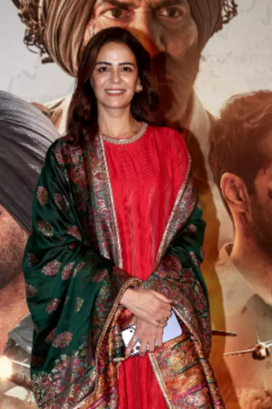 Mona Singh's 'Mona Jaisi Koi Nahi' Captures Hearts, Celebrates Uniqueness
