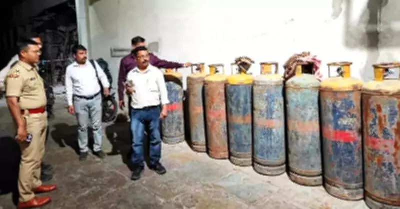 MP Cracks Down on LPG Hoarding: 62 Cylinders Seized in Indore, Khandwa, Jabalpur Raids
