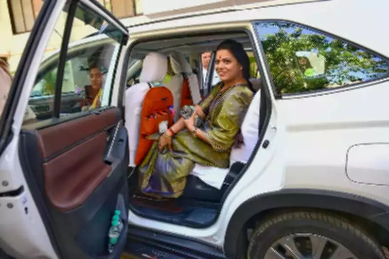 Mumbai's Grand Entry Gates to Feature Civic Amenity Complexes, Says Mayor