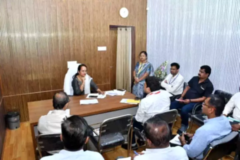 Nagpur Education Committee Reviews School Sanitation, Issues Strict Cleanliness Directives