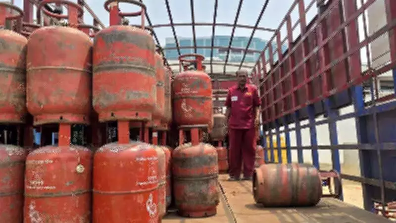 Nagpur High Court Disposes LPG Supply Plea, Accepts Government's Conflict Response