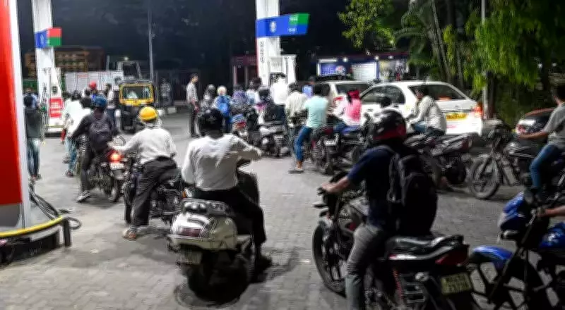 Nagpur Petrol Pumps Face Temporary Shutdowns After Oil Companies Halt Credit System