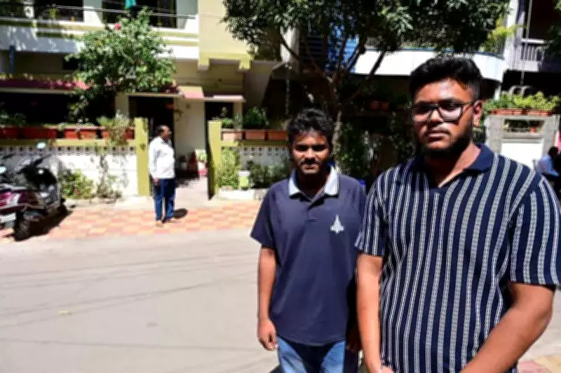 Nagpur's Flight Lieutenant Purvesh Duragkar: The IAF Officer Who Inspired Many