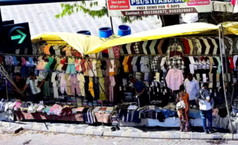 Nagpur's Footpaths Vanishing Under Encroachments, Pedestrians Forced Into Traffic