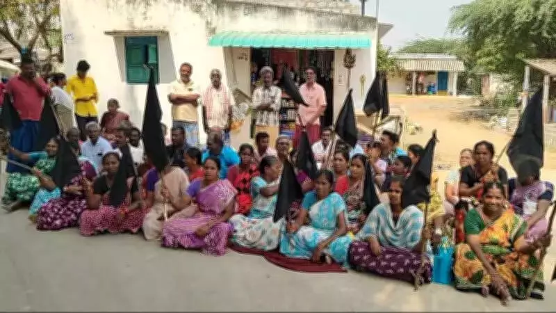 Namakkal Residents Protest Power Crisis, Threaten Election Boycott