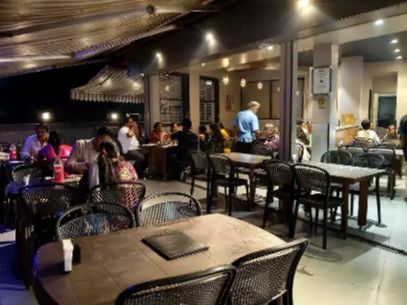 Nashik Hotels Trim Menus Amid Commercial LPG Cylinder Shortage Crisis