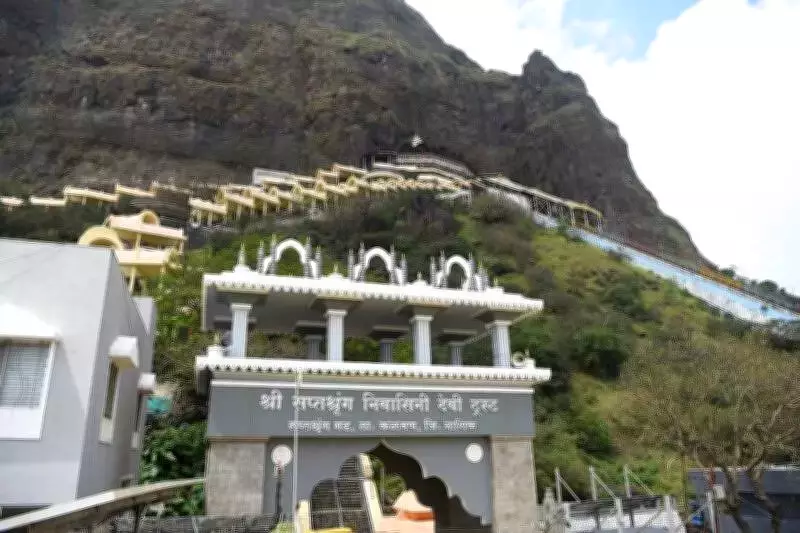 Nashik Prepares for Massive Saptashrungi Devi Yatra with 6 Lakh Pilgrims Expected