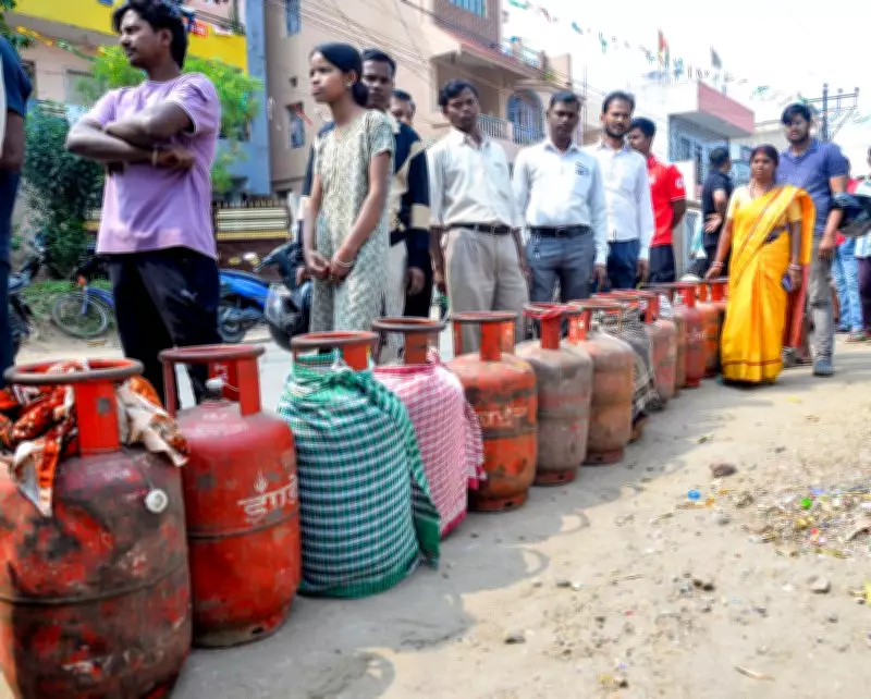 Nationwide LPG Shortage Cripples Hotels & Restaurants; Bengaluru, Mumbai Hit Hard