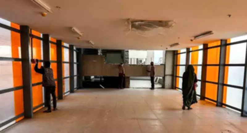 Noida's Aqua-Blue Line Skywalk Faces 3-Month Delay Due to Structural Beam Issue