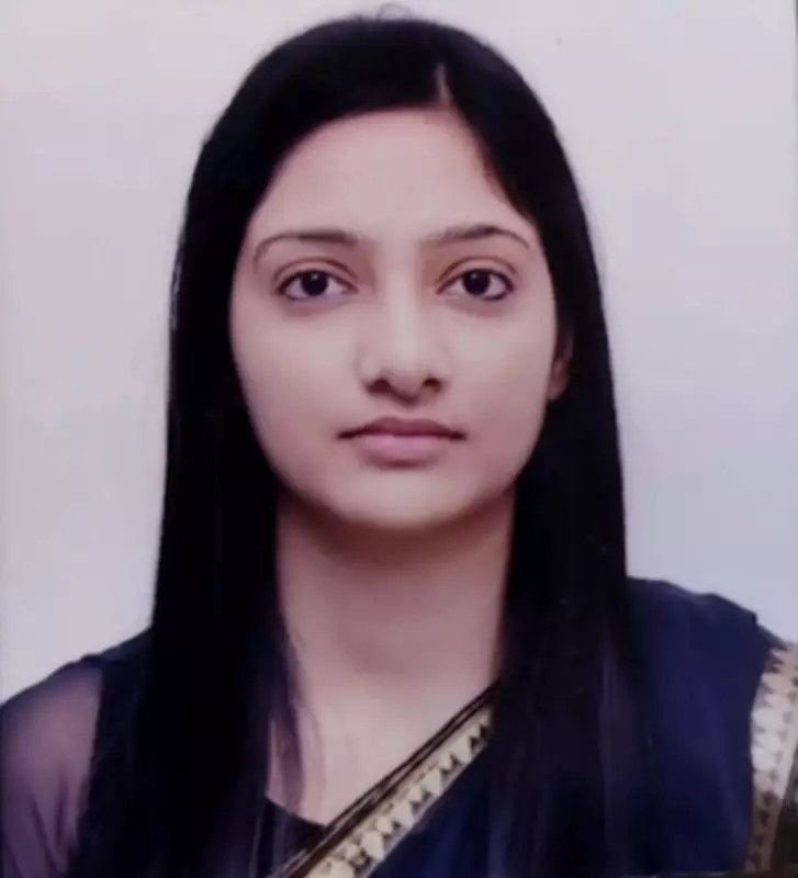 Noida's Karishma Chauhan Secures 17th Rank in UPPSC PCS 2024 Exam