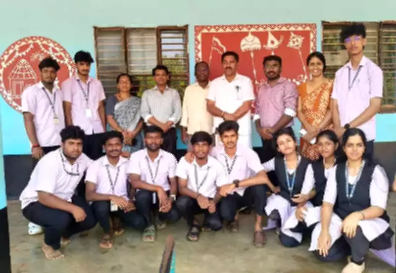 NSS Students Transform Karnataka-Kerala Border School with Warli Art Mural